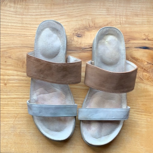 Kenneth Cole New  York Jullian platform sandals + free gift 🎁 - Picture 2 of 7